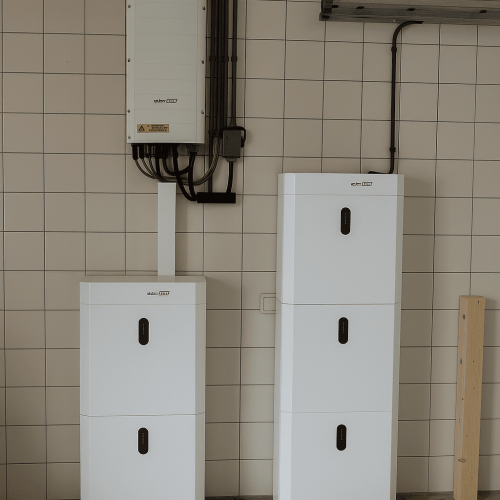 Installatie van batterijopslagsysteem in technische ruimte